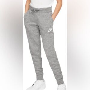 Nike Girls’ Mid-Rise Sportswear Fleece Pants